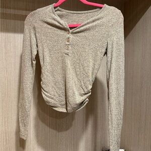 DAZY Women's Heather Oatmeal Long Sleeve Top